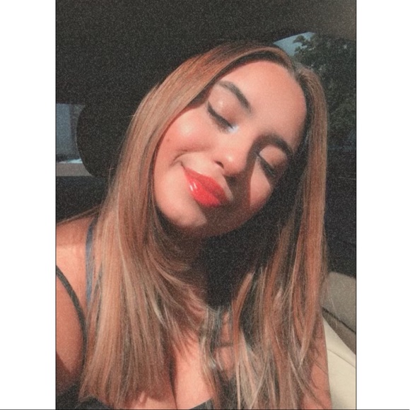 Meet your Posher, Scarleth - Picture 1 of 1